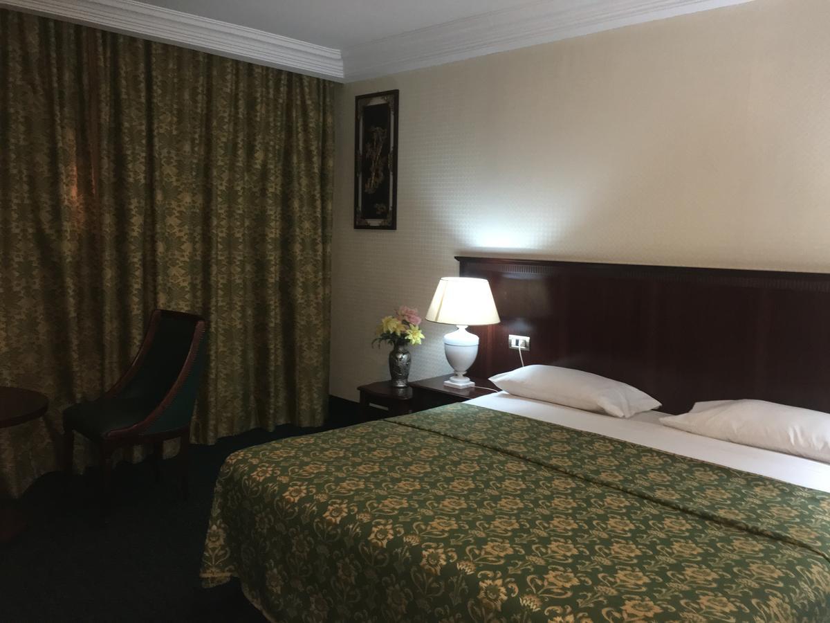 Hotel Palm Beach Ouagadougou Ngoại thất bức ảnh