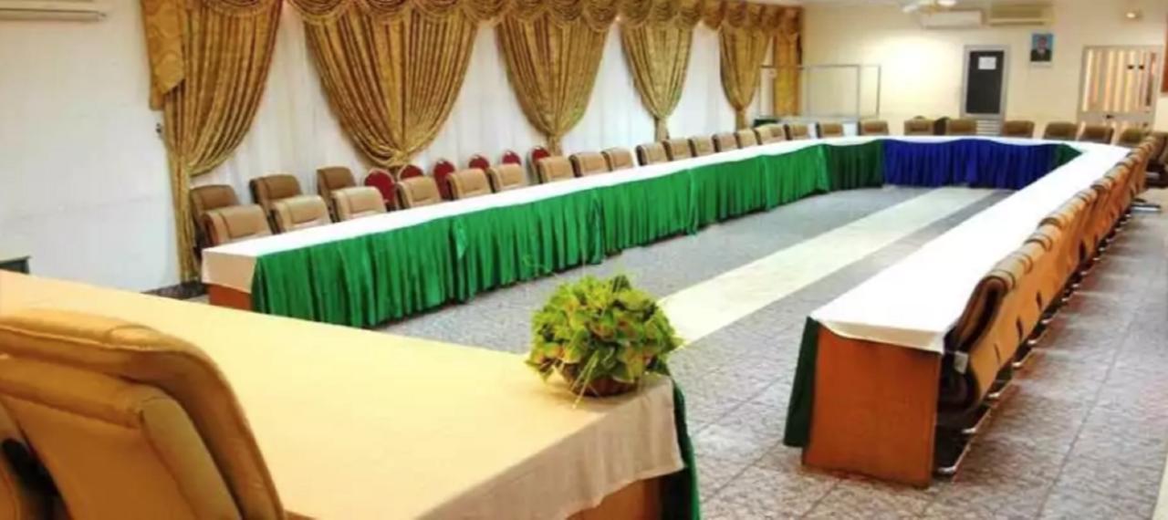 Hotel Palm Beach Ouagadougou Ngoại thất bức ảnh