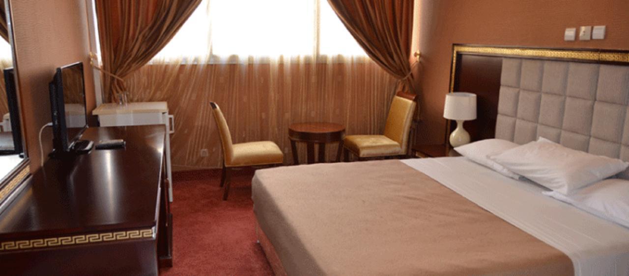 Hotel Palm Beach Ouagadougou Ngoại thất bức ảnh